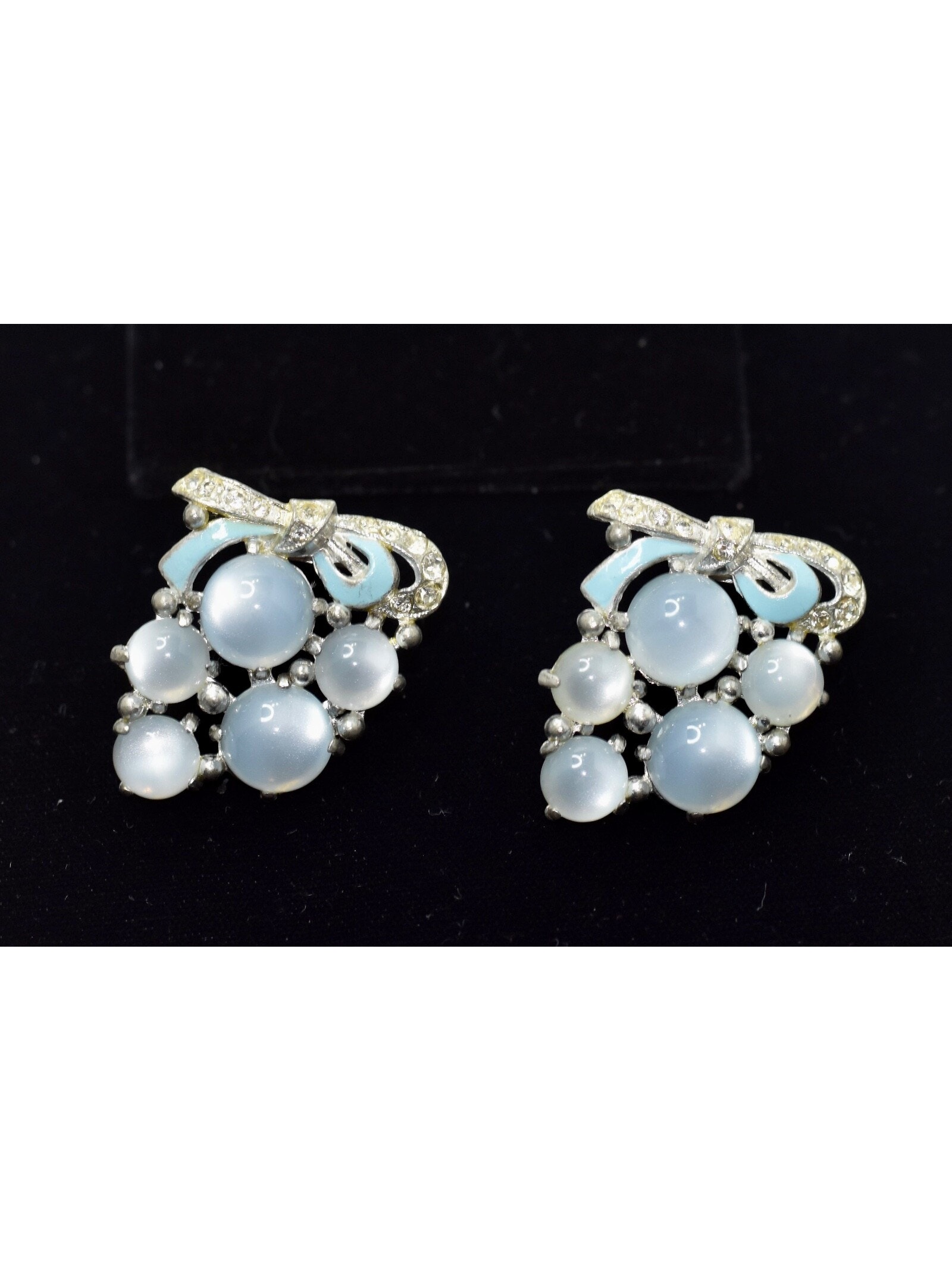 1930's Enamel Rhinestones & Blue Moonglow Cabochons Scarf Fur Clip Signed Duette